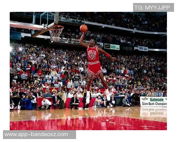 34年前的今天乔丹罚球线惊艳穆大叔闭眼罚球完美入网瞬间 34年前的今天乔丹罚球线惊艳穆大叔闭眼罚球完美入网瞬间