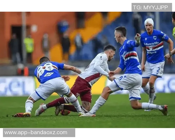 荷媒报道前进之鹰创下荷兰足坛新纪录单场更换八名球员引发热议